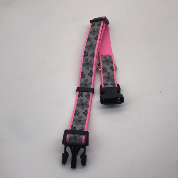 Top Paw Adjustable Reflective Dog Collar (Small to Med.) Pastel Pink/Grey Daisy - Picture 2 of 6